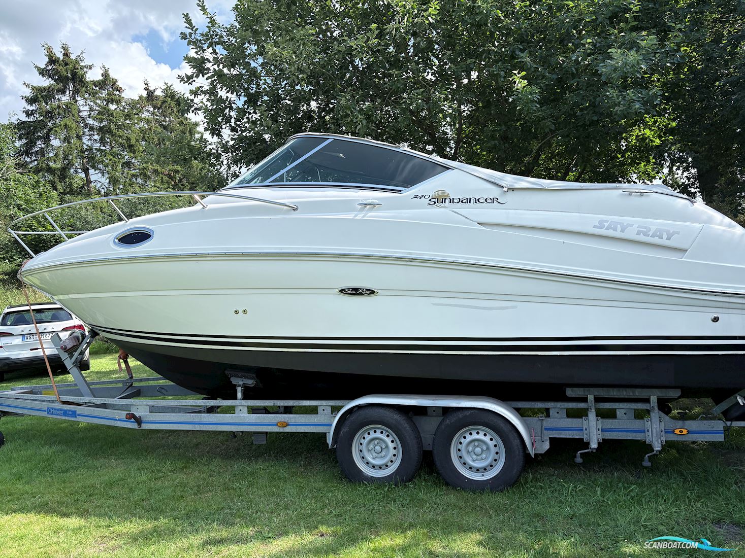 Sea Ray 240 Sundancer mit 3,5 t Ohlmeyer Trailer