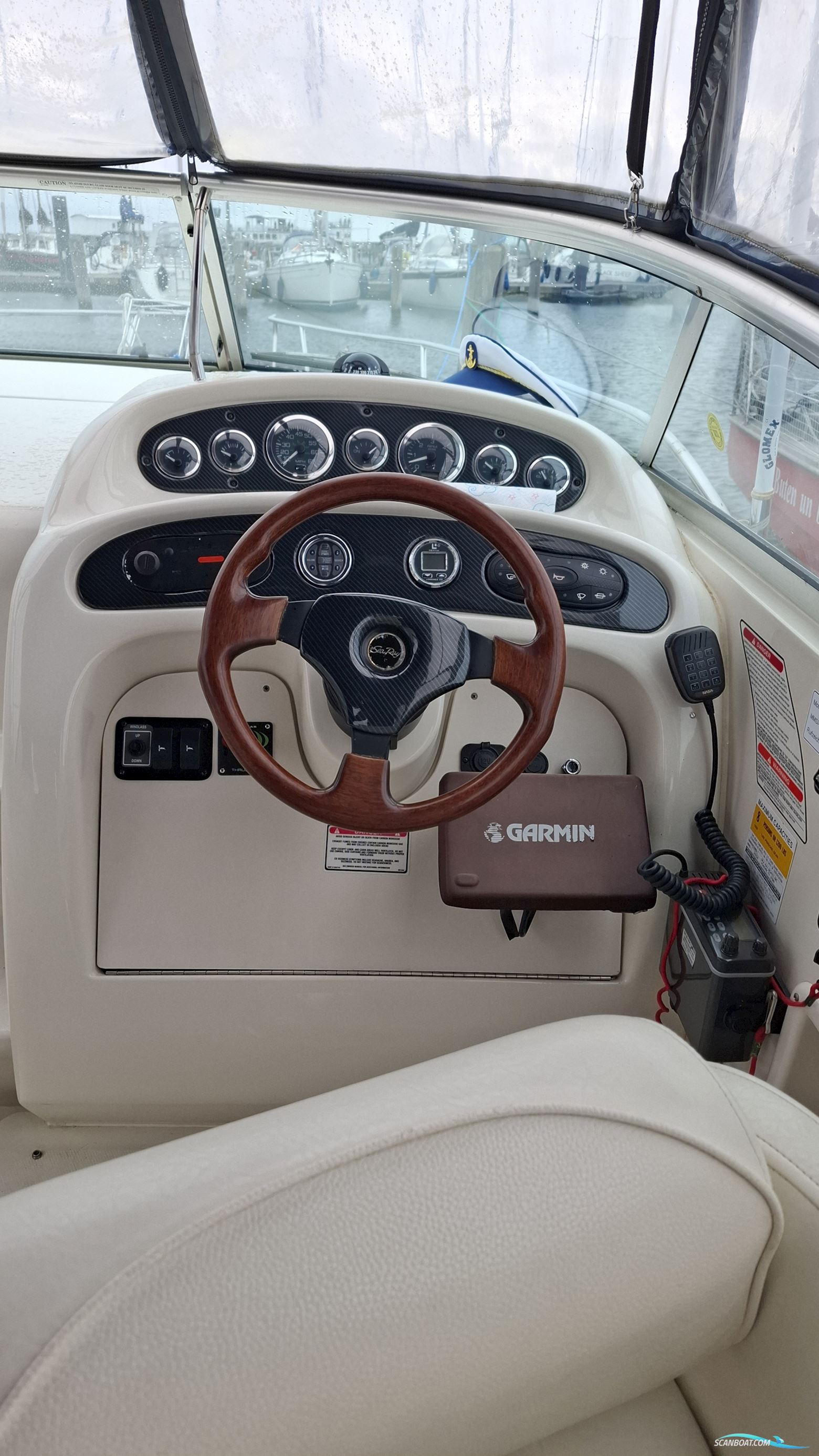 Sea Ray 240 Sundancer