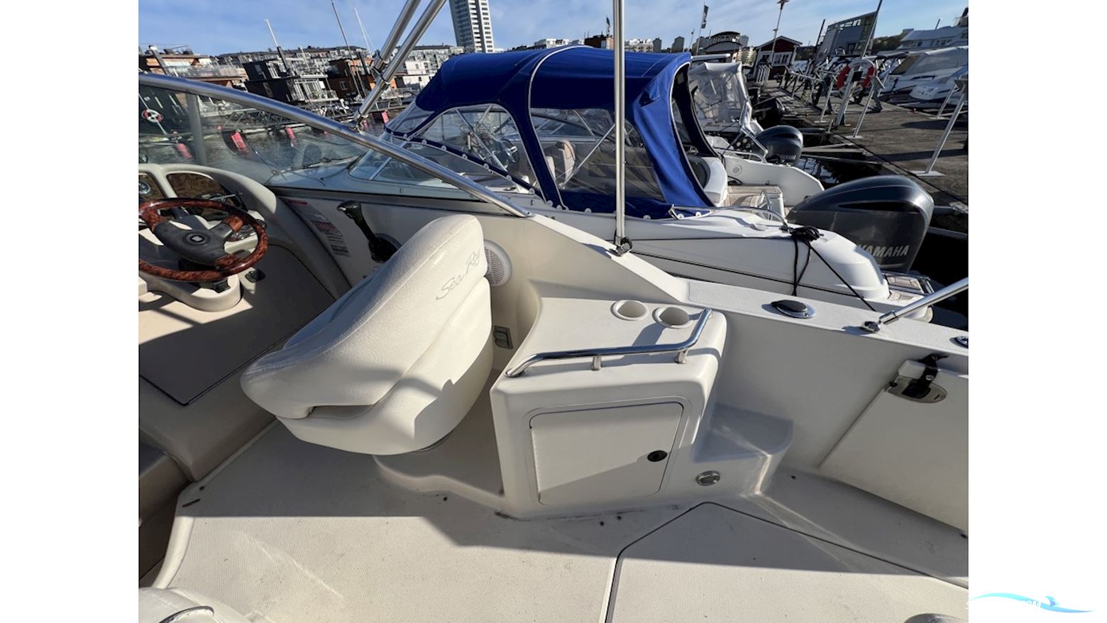Sea Ray 240 SUNDANCER