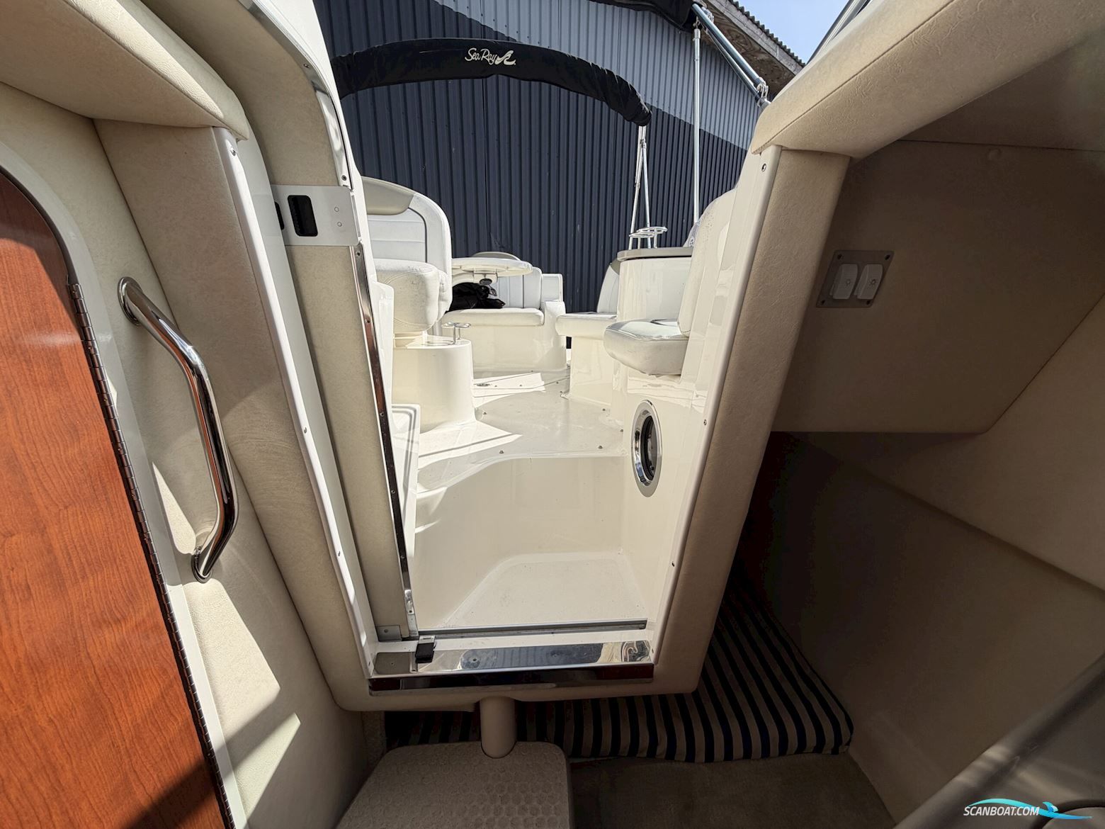 Sea Ray 245 Sundancer