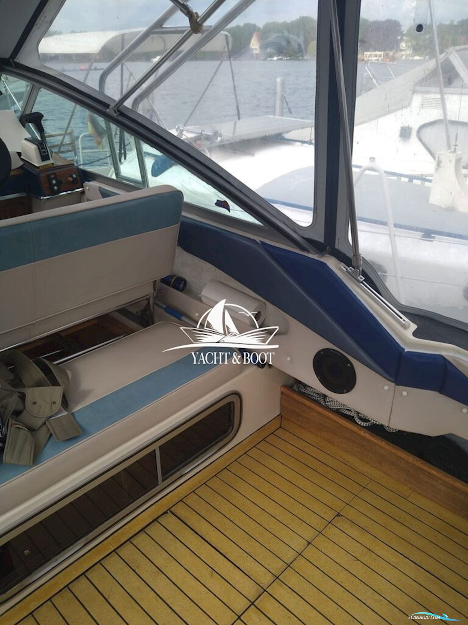 Sea Ray 250 DA