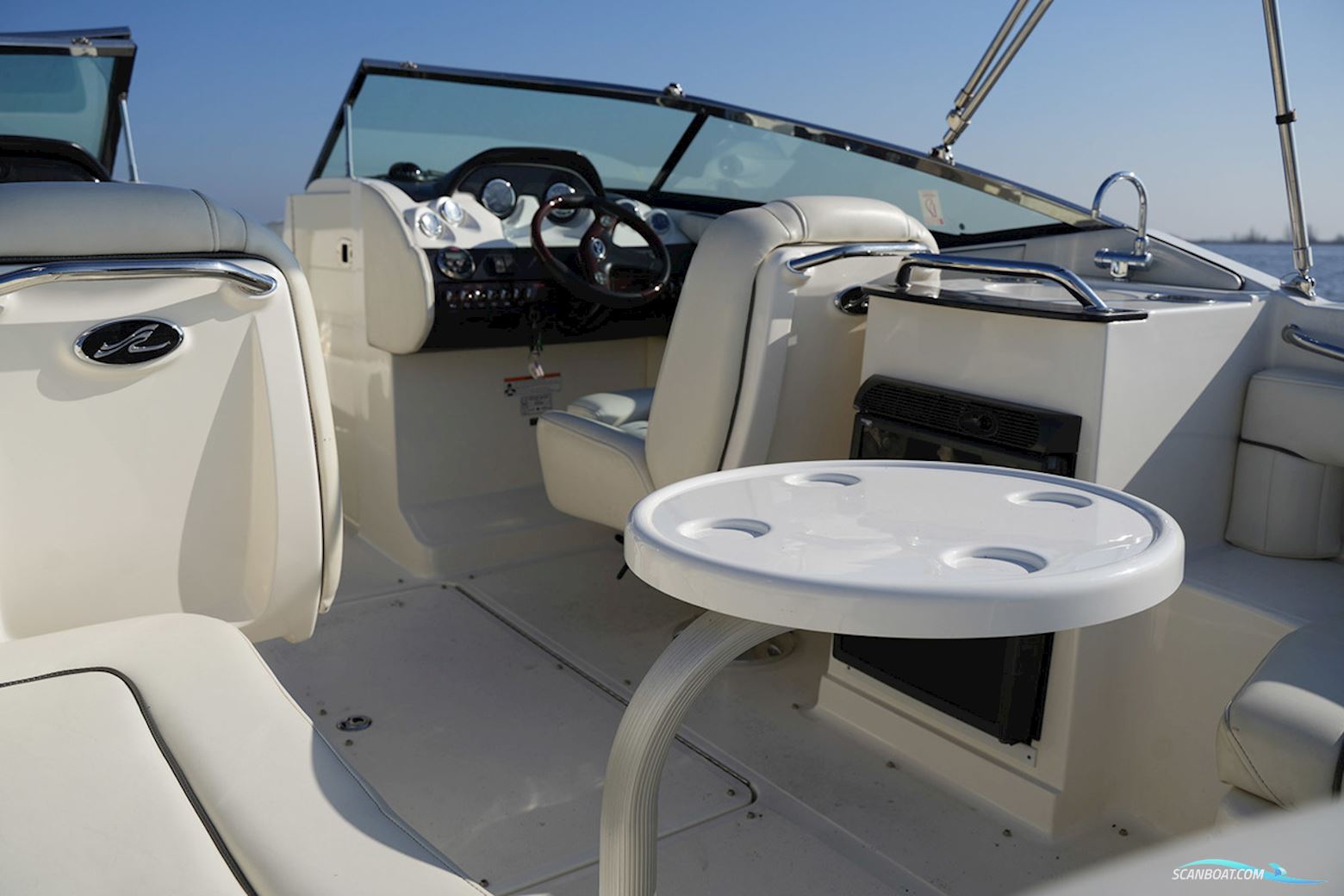 Sea Ray 250 SLX