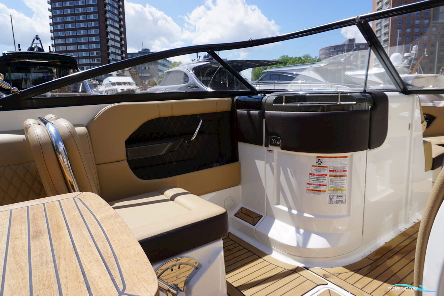 Sea Ray 250 SLX
