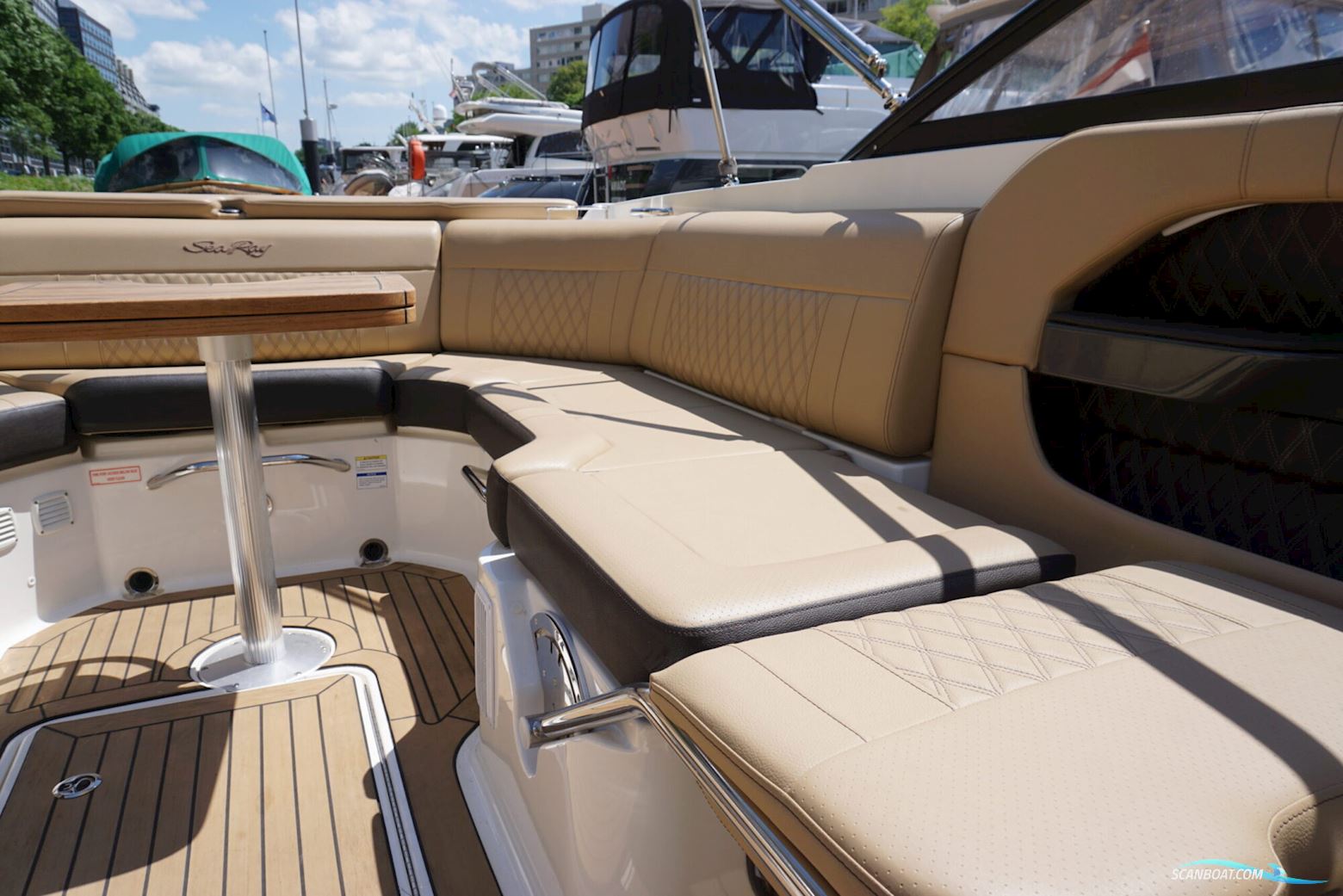 Sea Ray 250 SLX