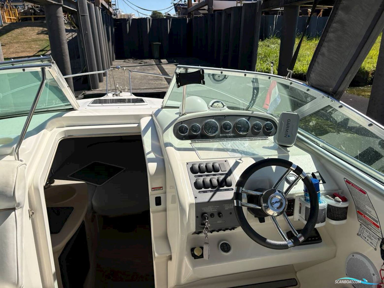 Sea Ray 250 Sundancer