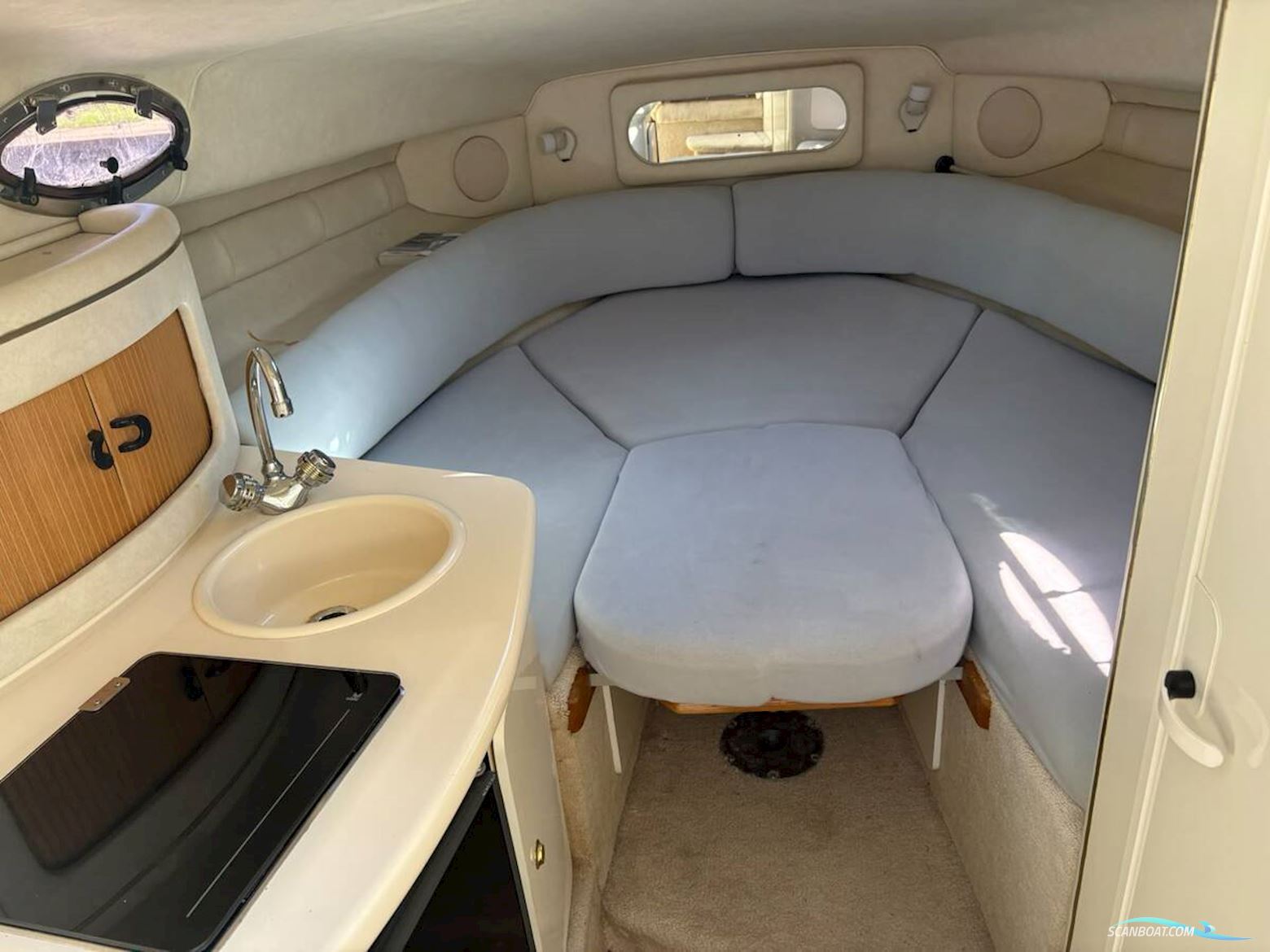 Sea Ray 250 Sundancer