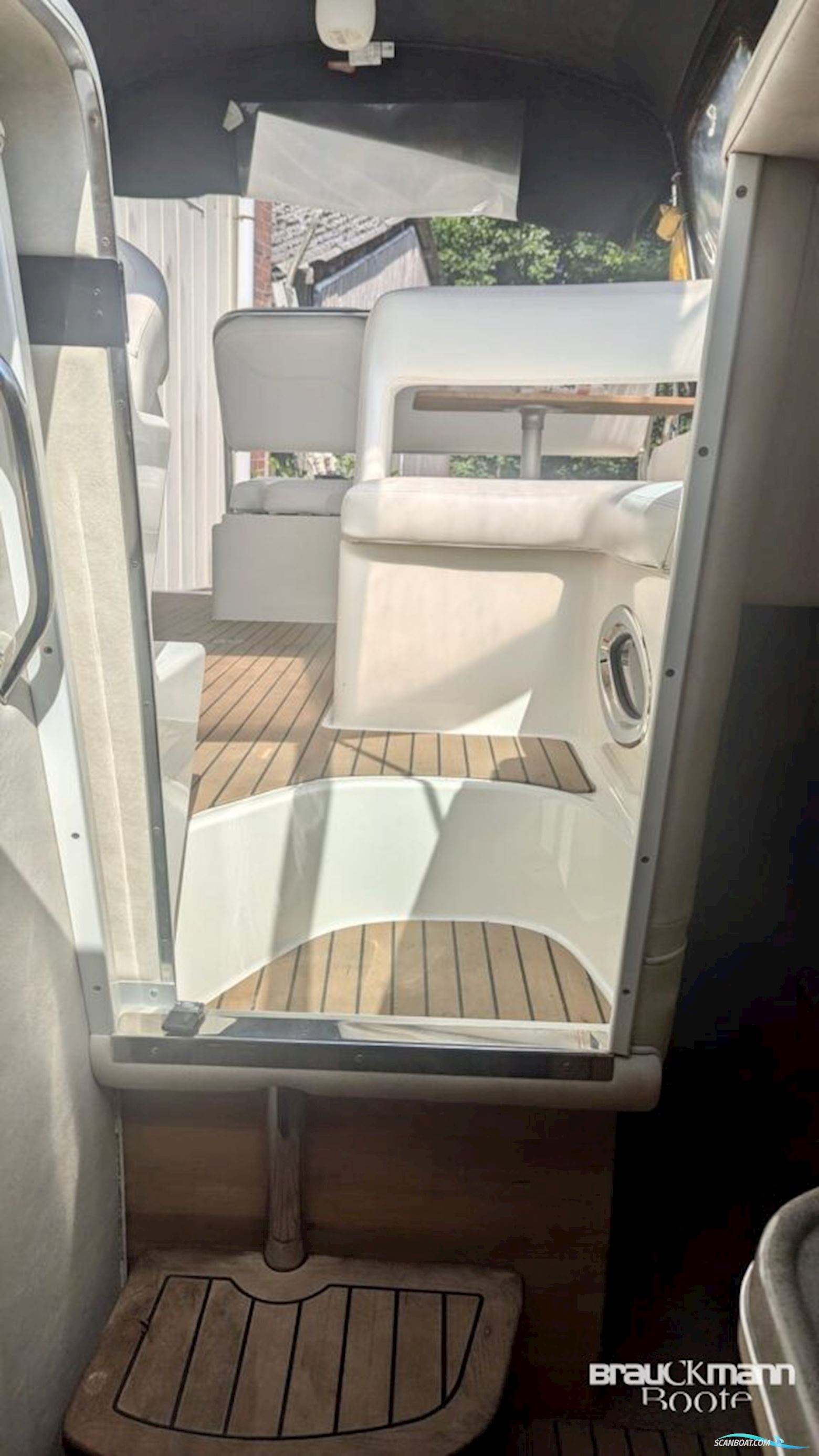 Sea Ray 255 Sundancer