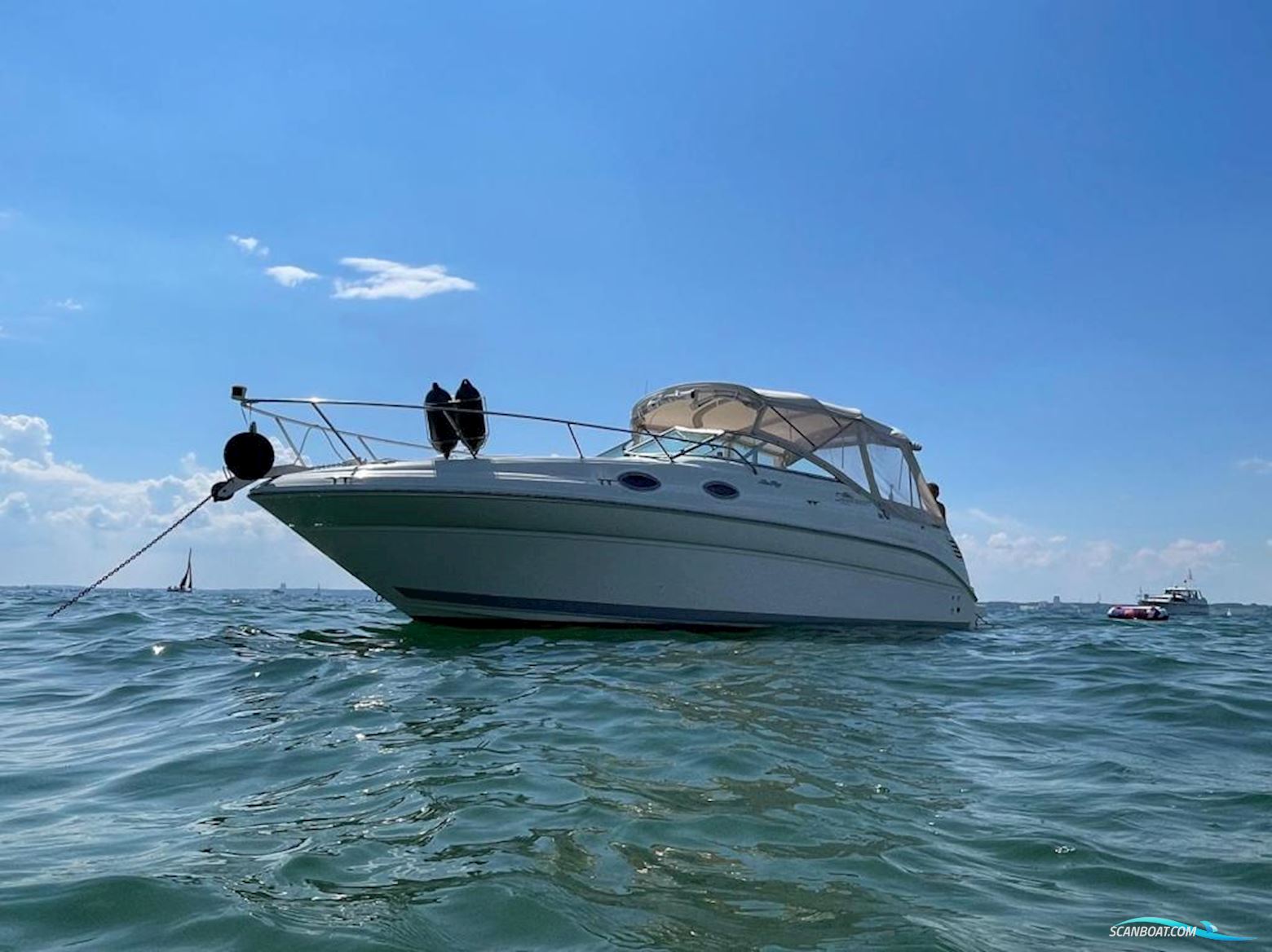 Sea Ray 260 DA Sundancer Motorboat 2001, with Mercruiser engine, Germany