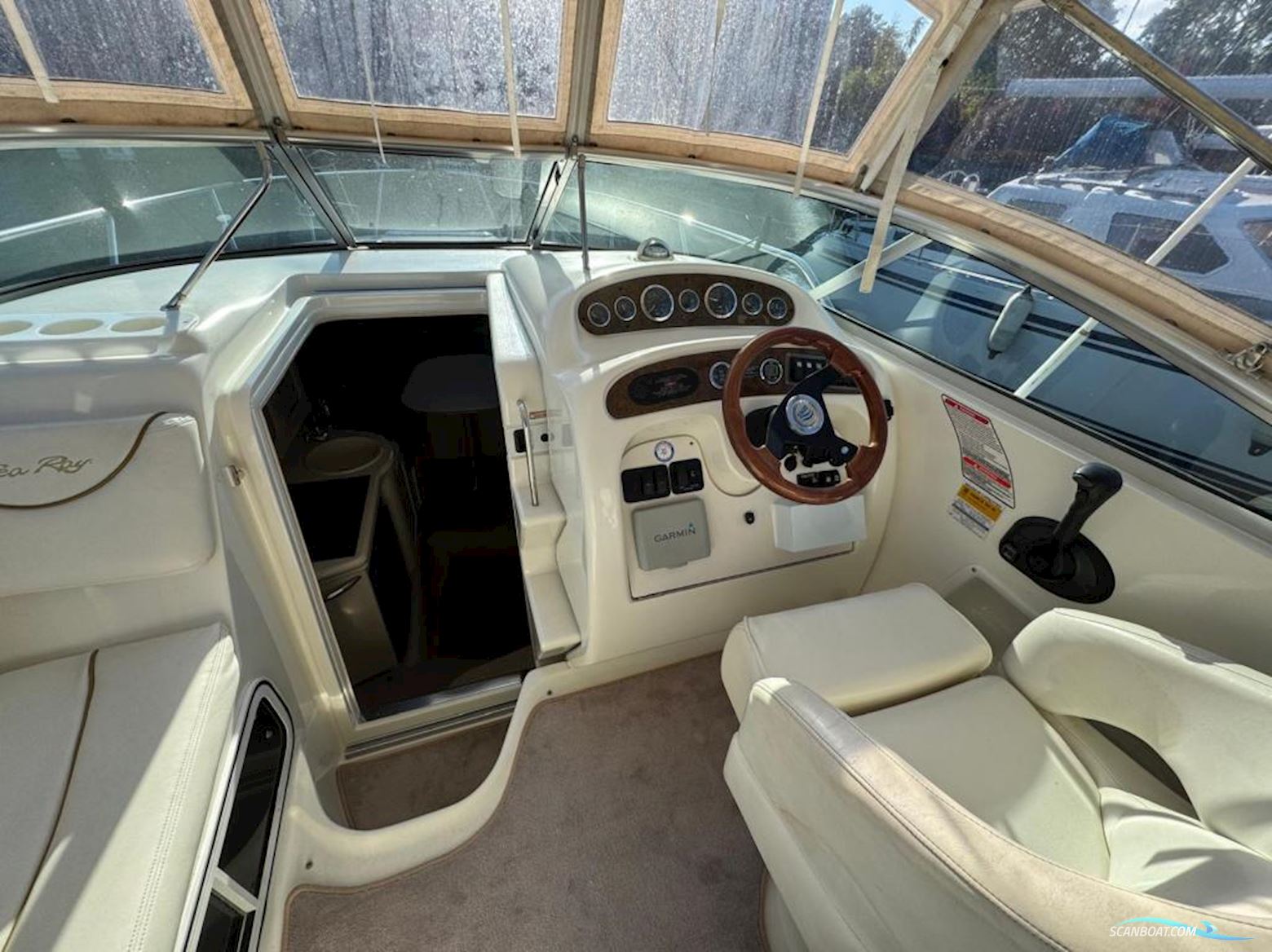 Sea Ray 260 DA Sundancer