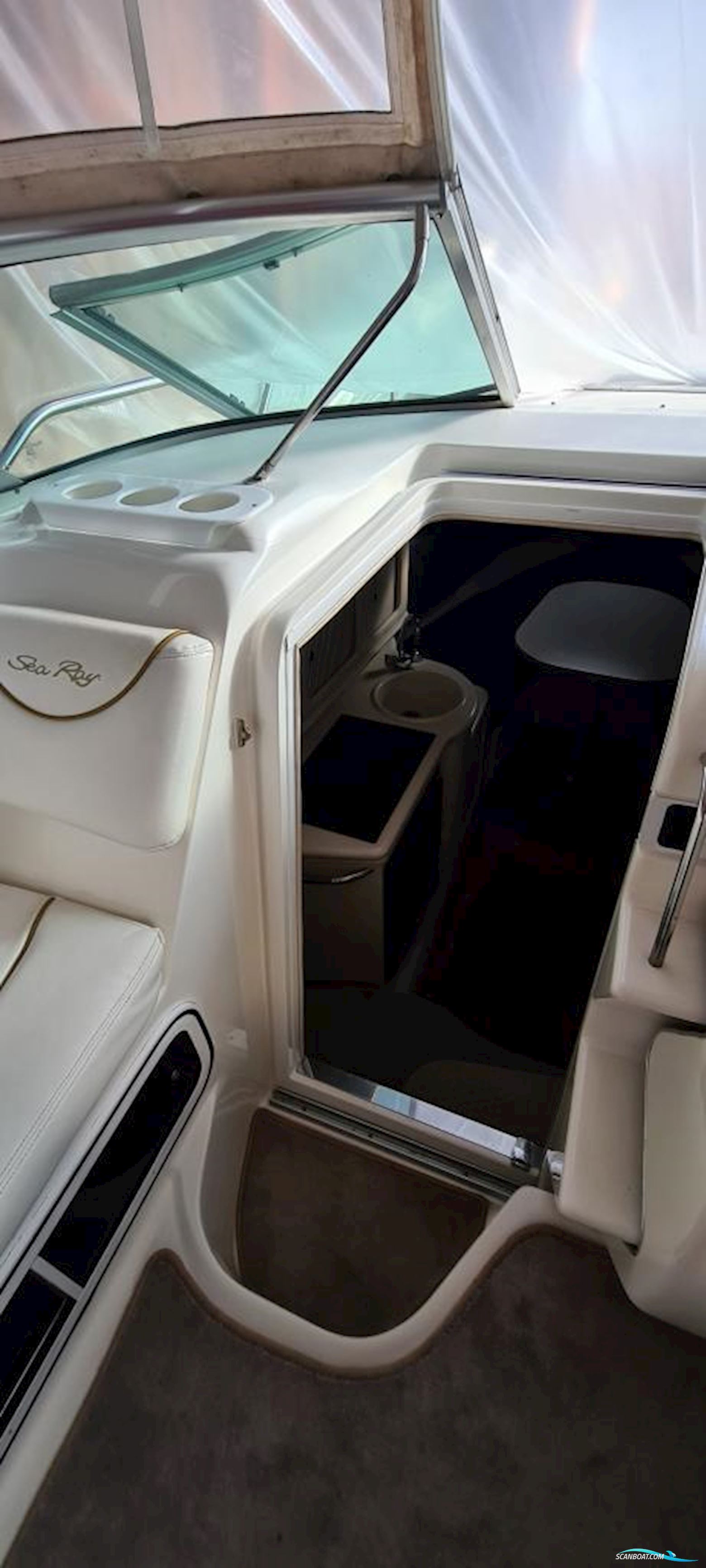 Sea Ray 260 DA Sundancer