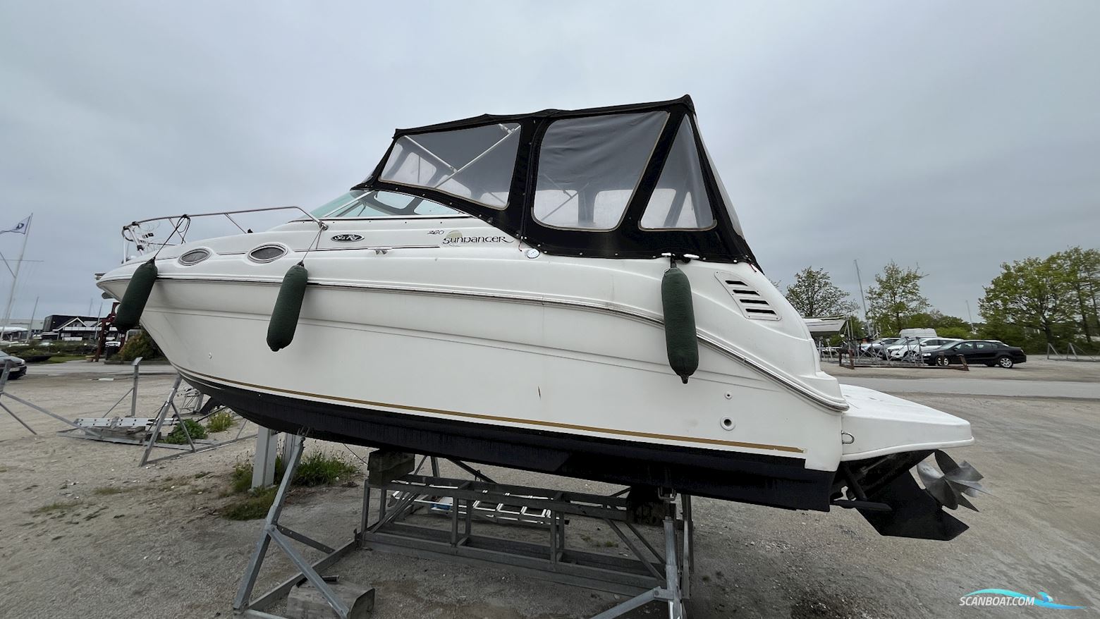Sea Ray 260 Sundancer  Motorboat 2001, with Mercruiser engine, Denmark