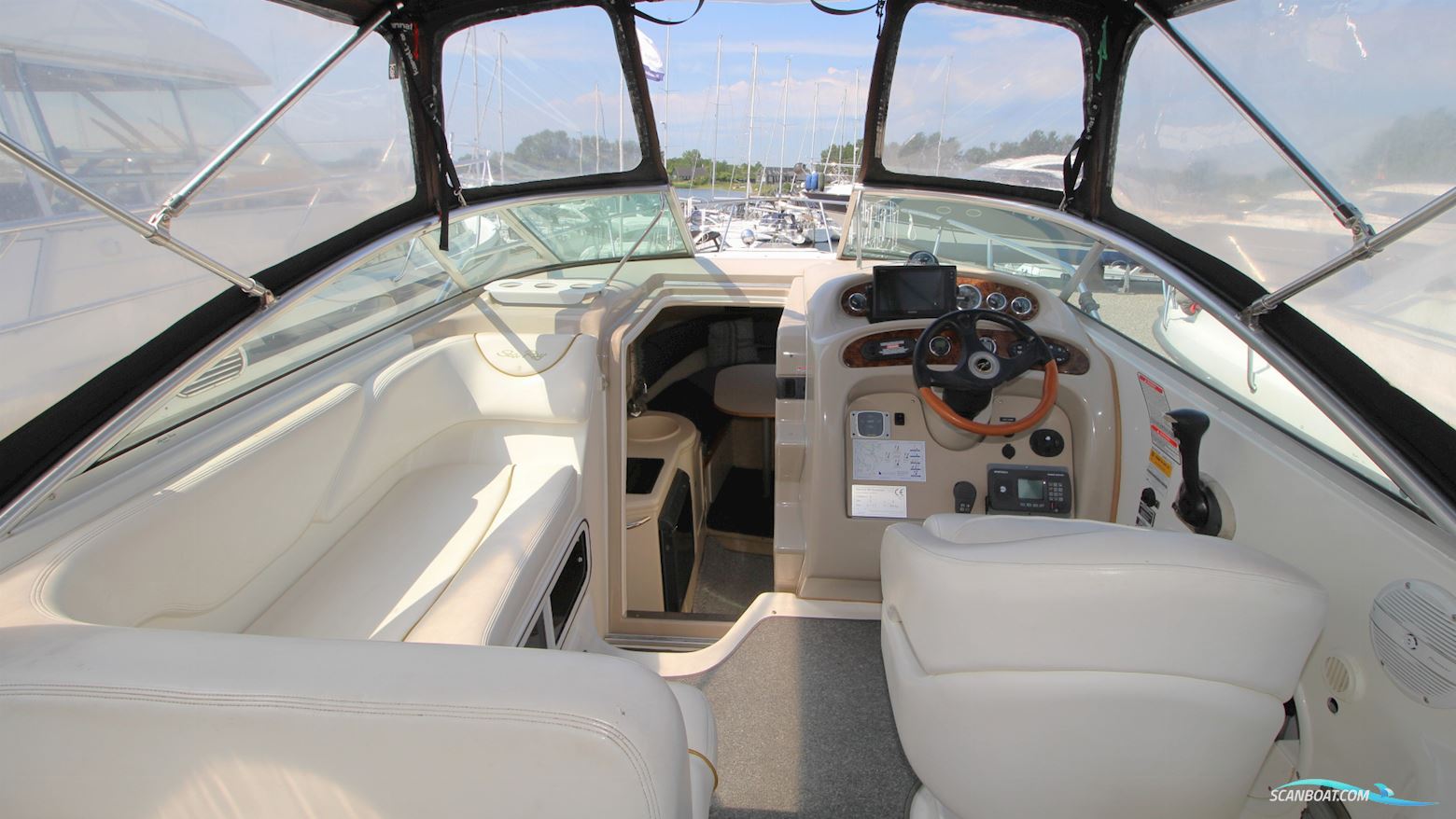 Sea Ray 260 Sundancer 