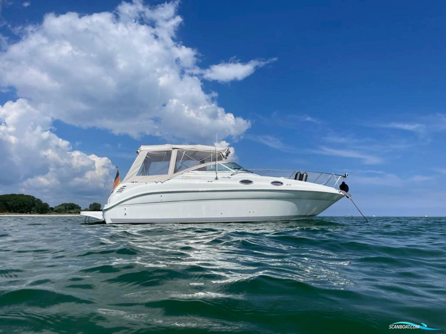 Sea Ray 260 Sundancer Motorboat 2001, with Mercruiser engine, Germany
