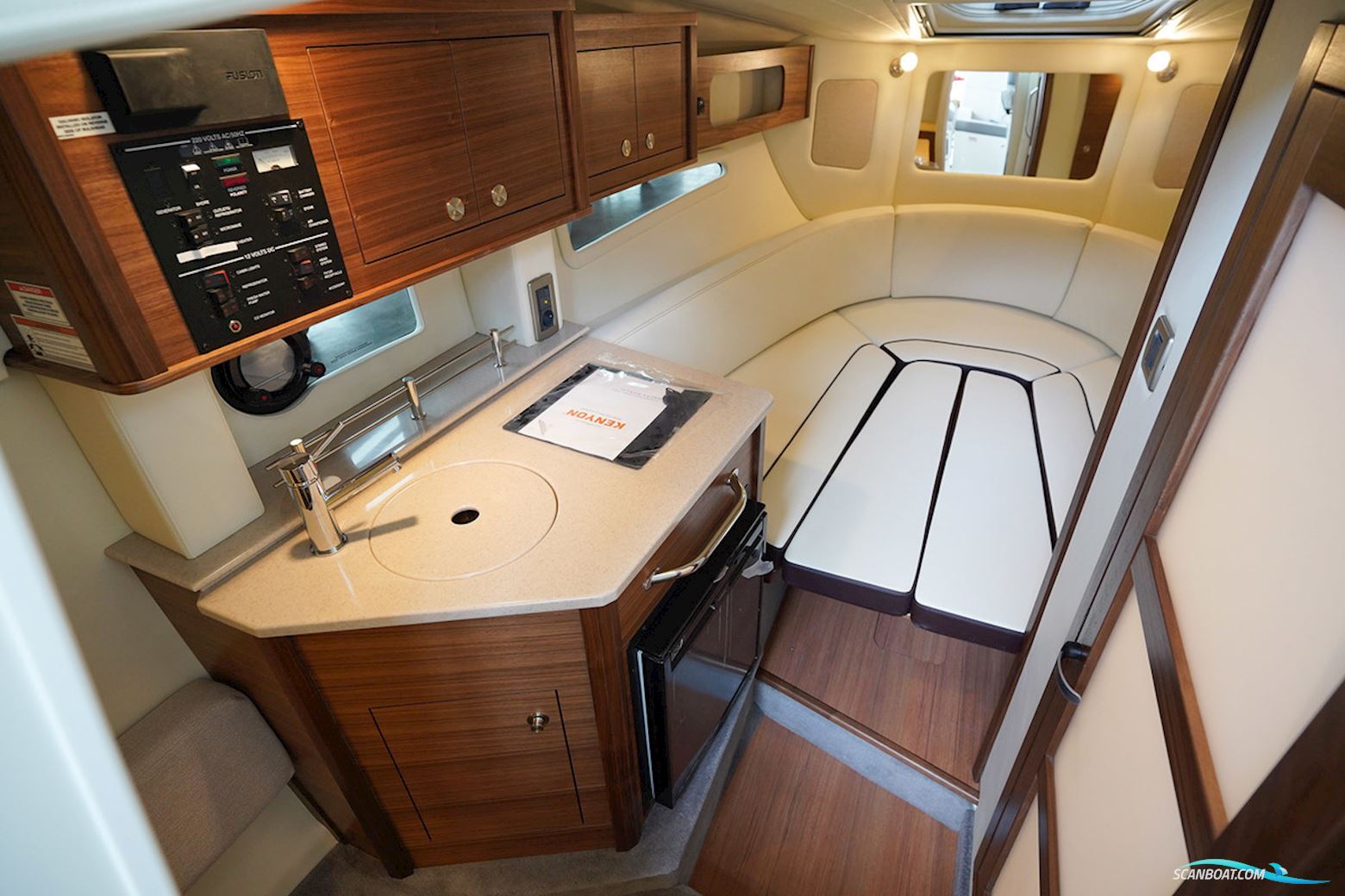 Sea Ray 265