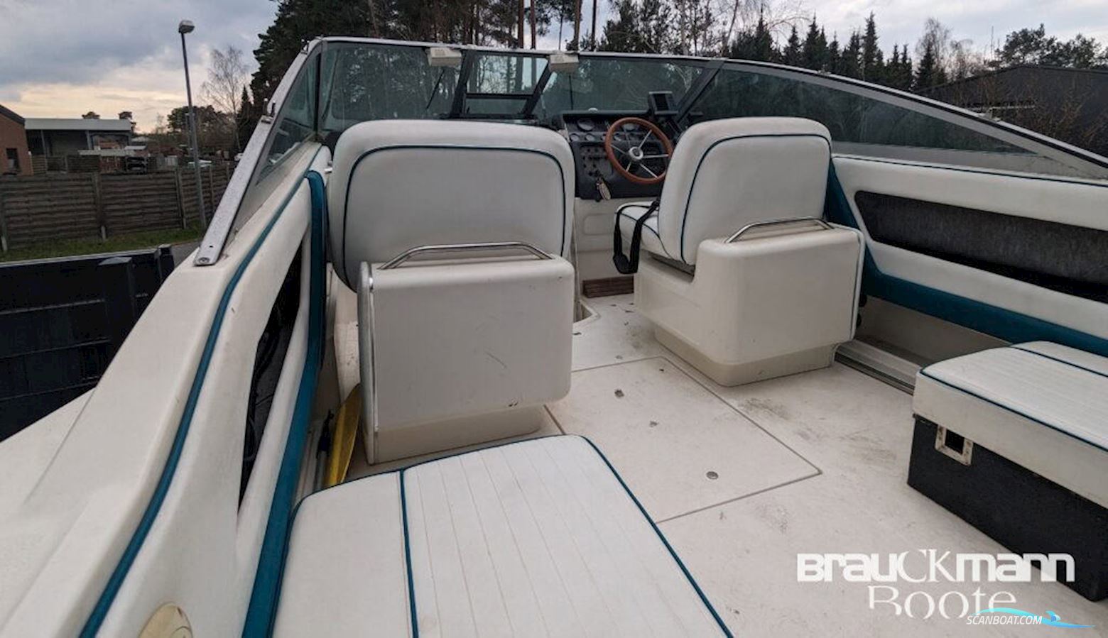 Sea Ray 270 Weekender
