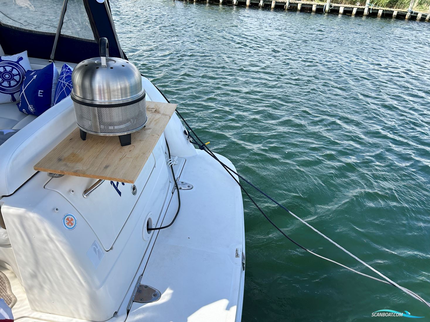 Sea Ray 275 Sundancer