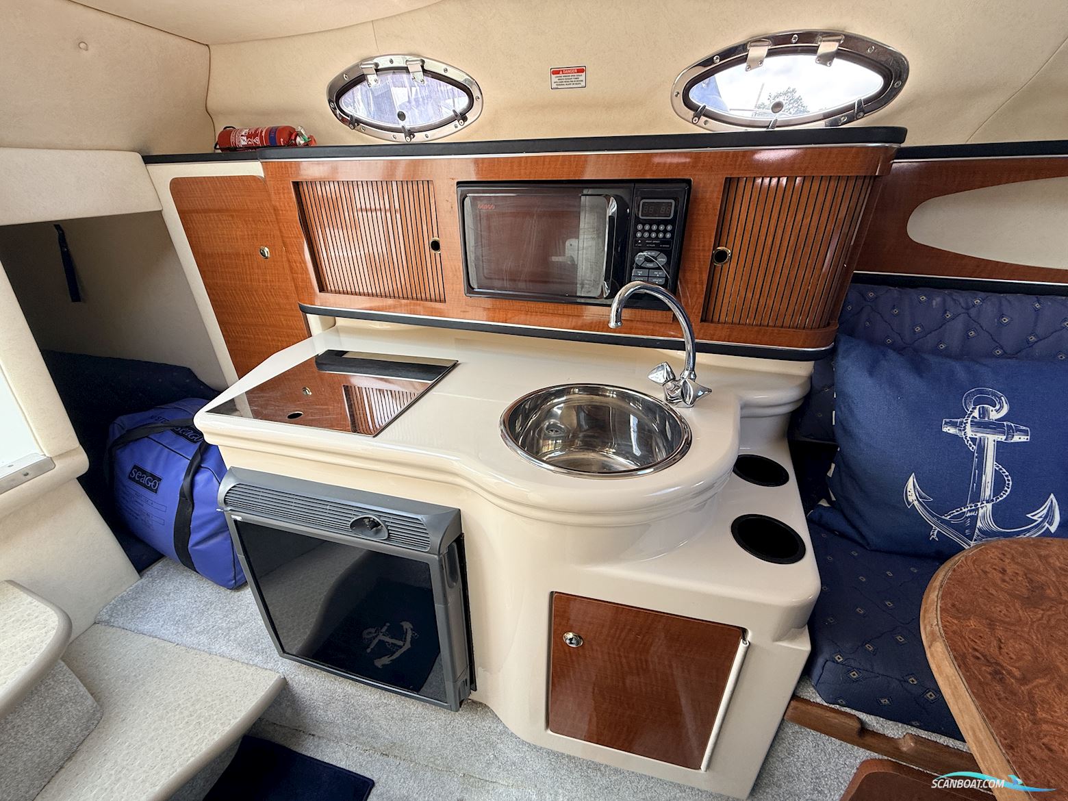 Sea Ray 275 Sundancer
