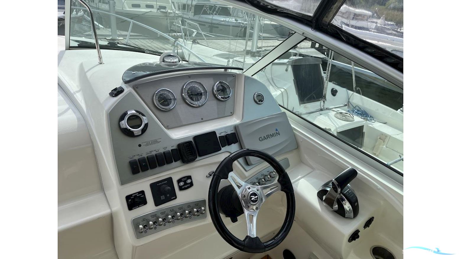 Sea Ray 305 Sundancer