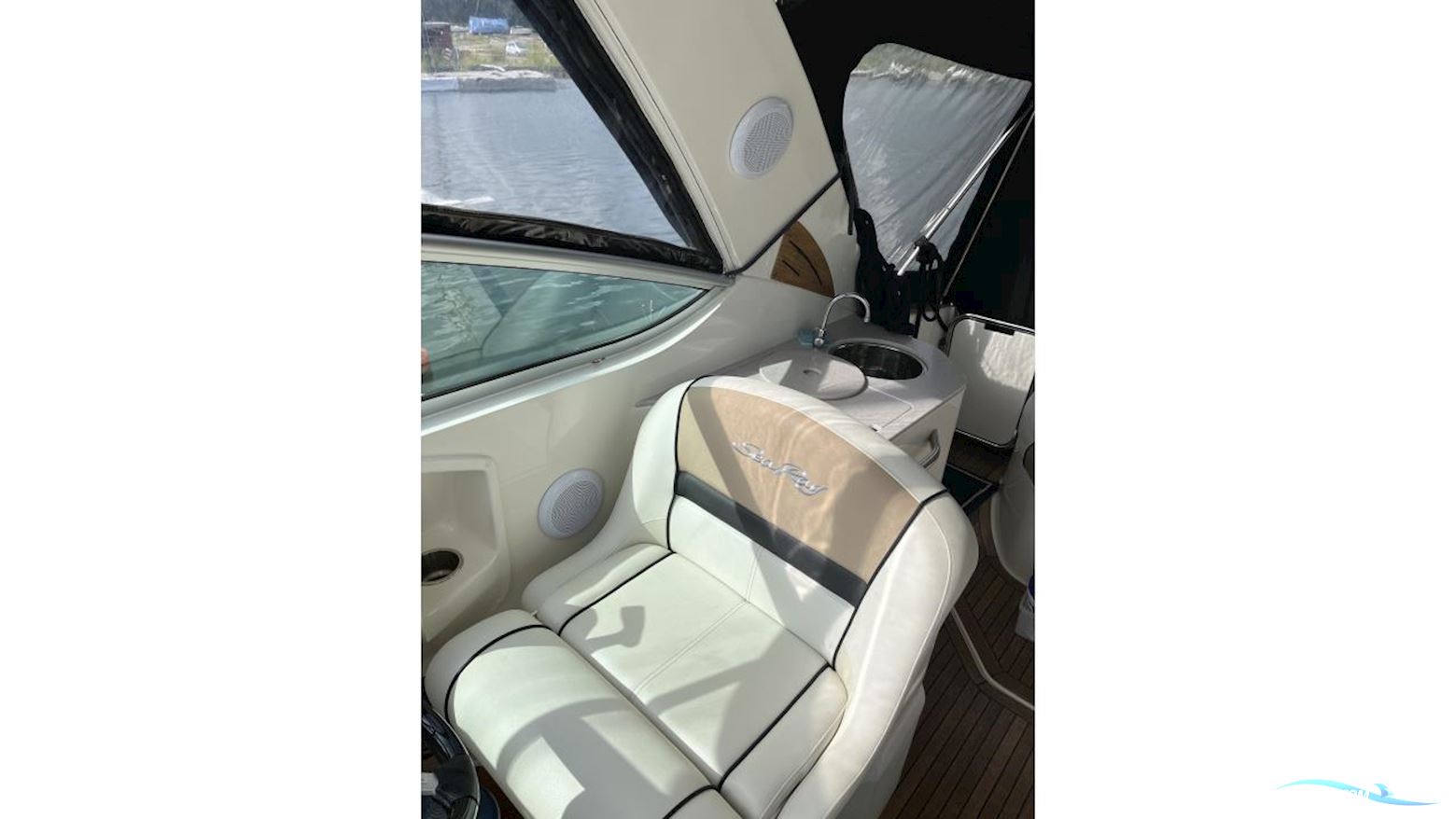 Sea Ray 305 Sundancer