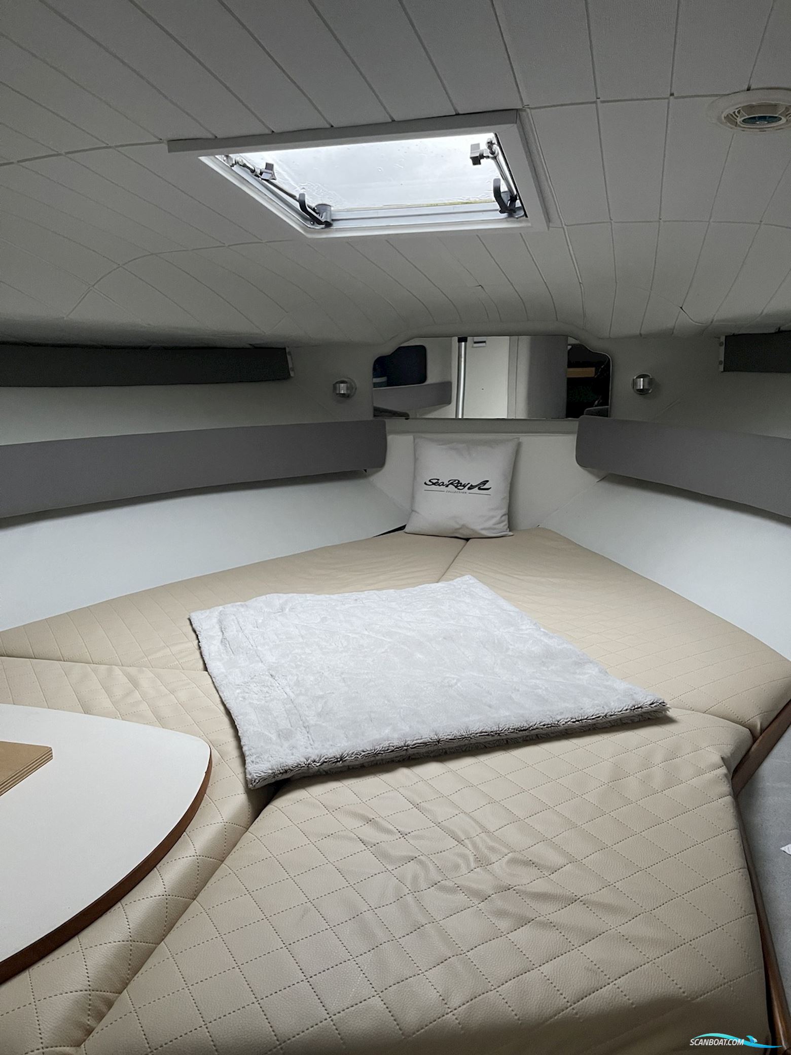 Sea Ray 310 Sundancer