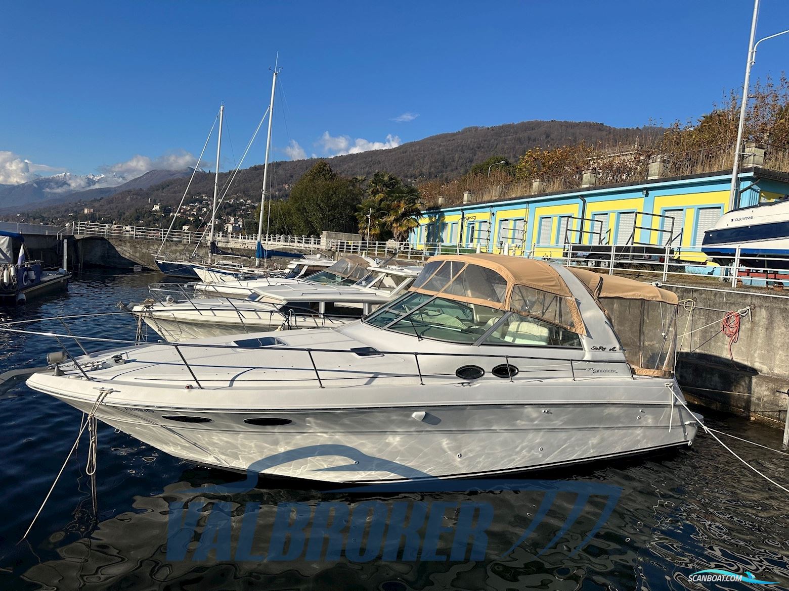 Sea Ray 310 Sundancer Motorboat 2000, with Mercury Mie 350 Mag Mpi engine, Italy