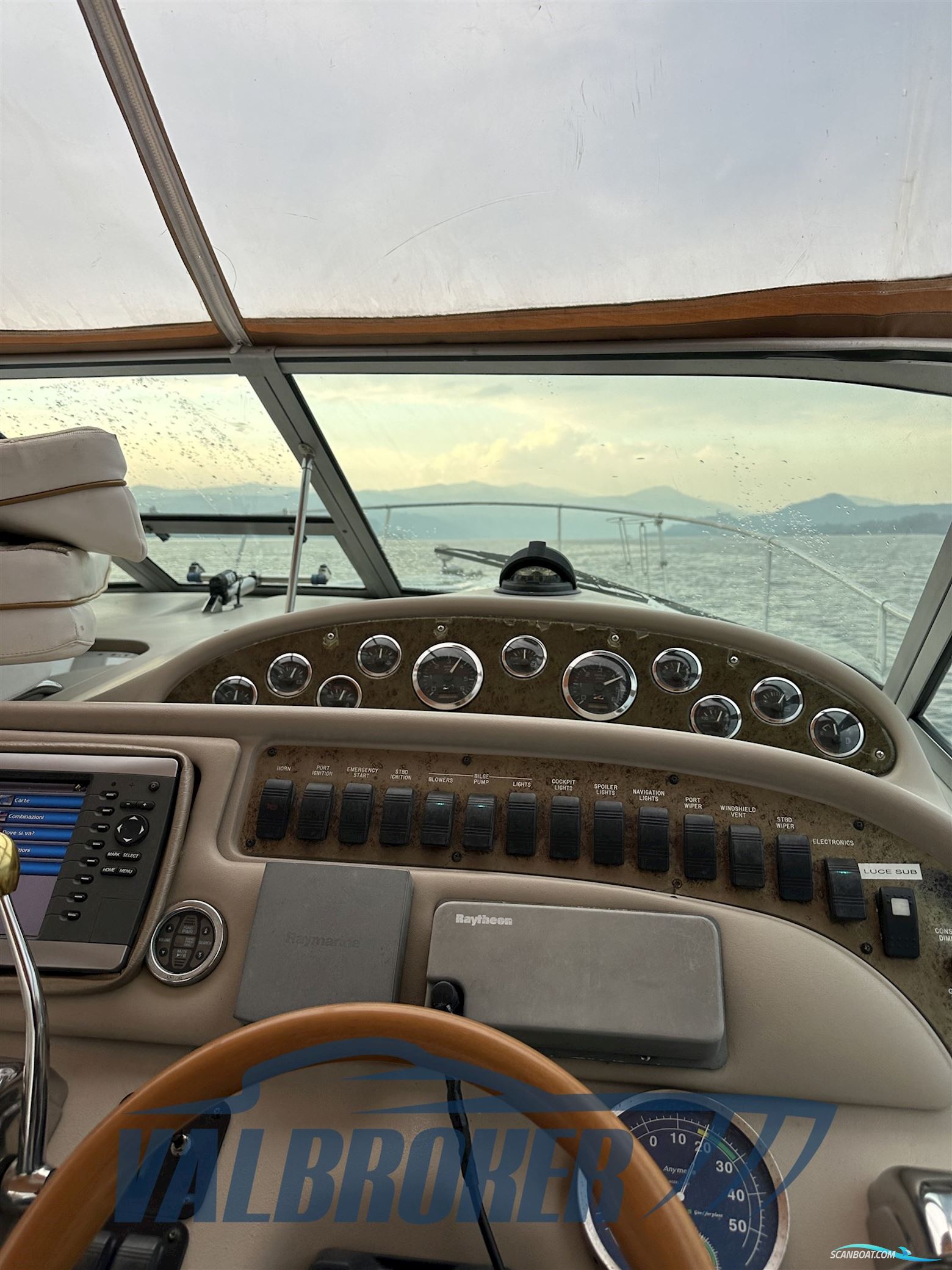 Sea Ray 310 SUNDANCER