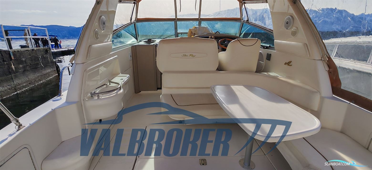 Sea Ray 310 Sundancer