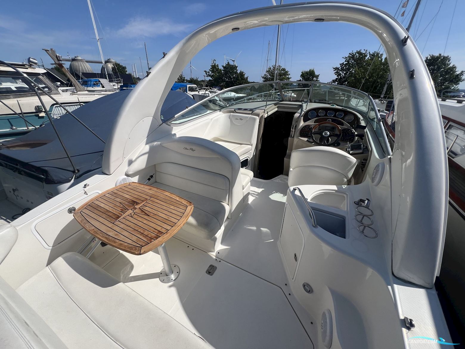 Sea Ray 315 Sundancer