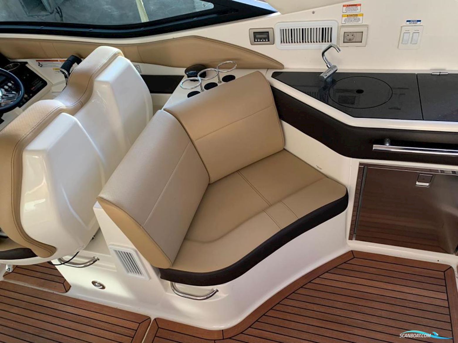 Sea Ray 320 Sundancer