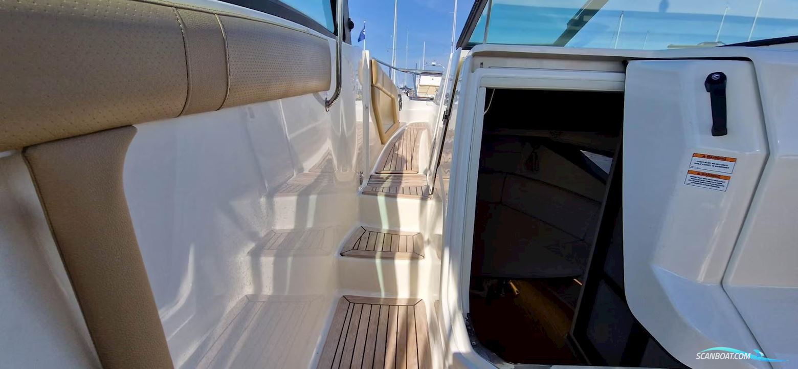 Sea Ray 320 Sundancer