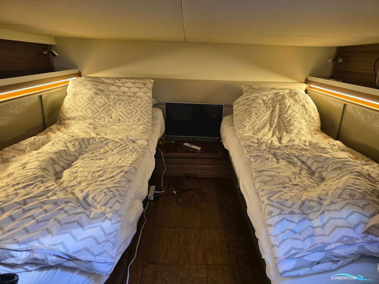 Sea Ray 320 Sundancer