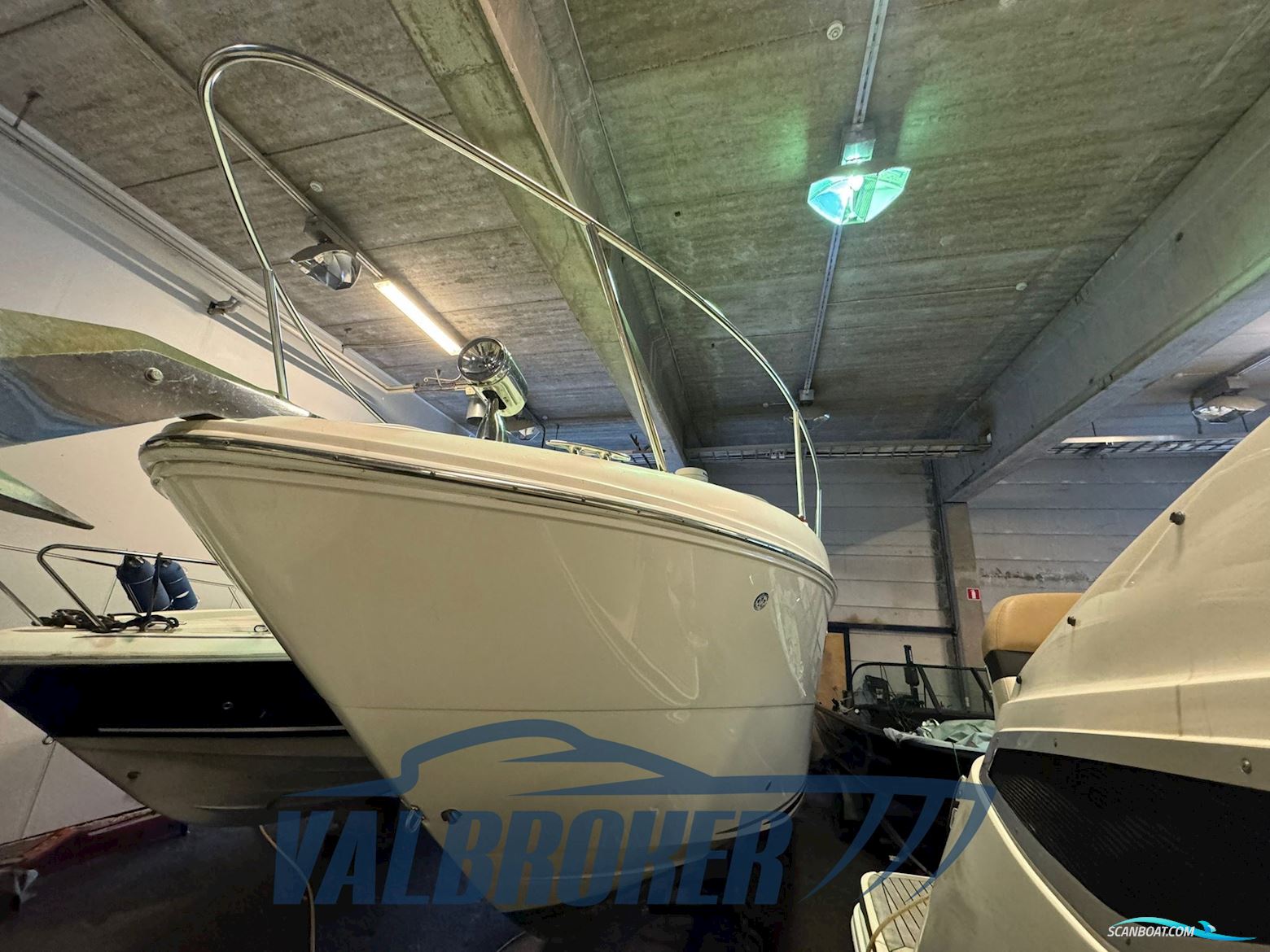 Sea Ray 325 Sundancer