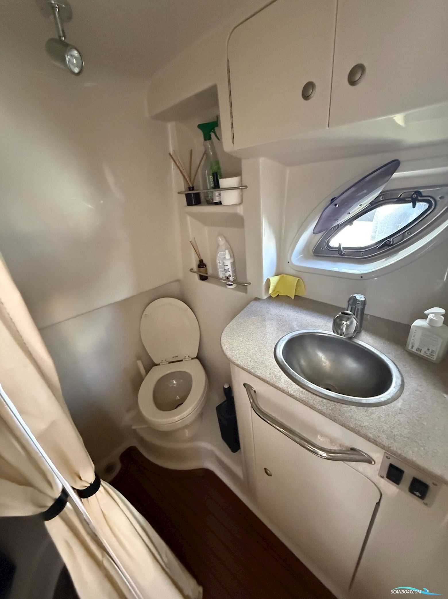 Sea Ray 335 Sundancer