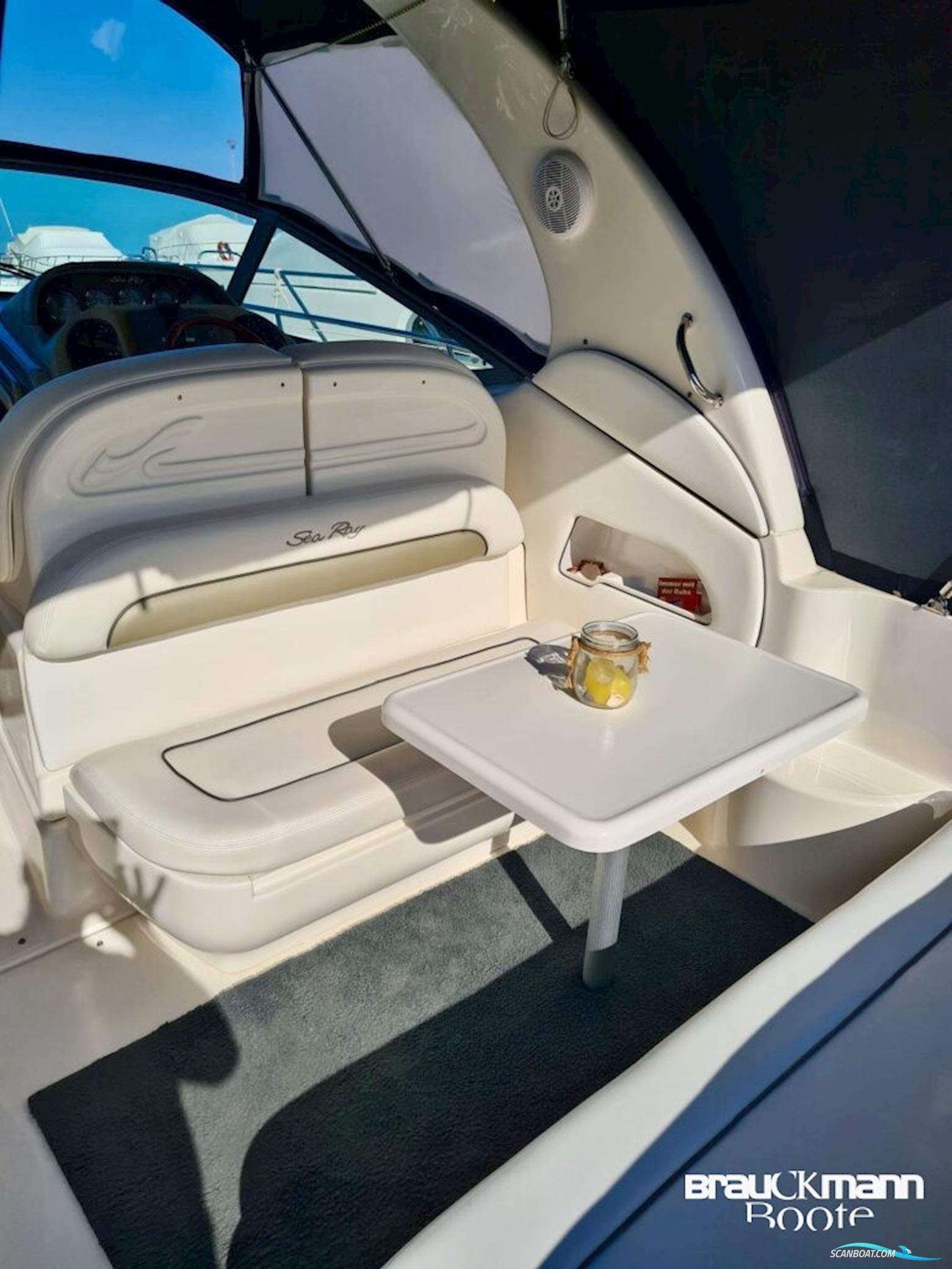 Sea Ray 335 Sundancer