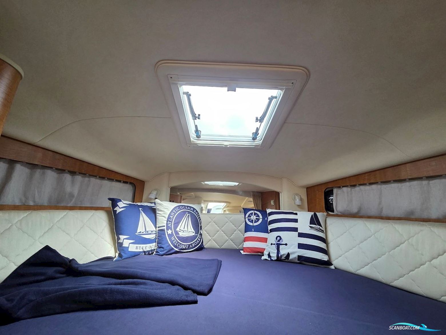 Sea Ray 335 Sundancer