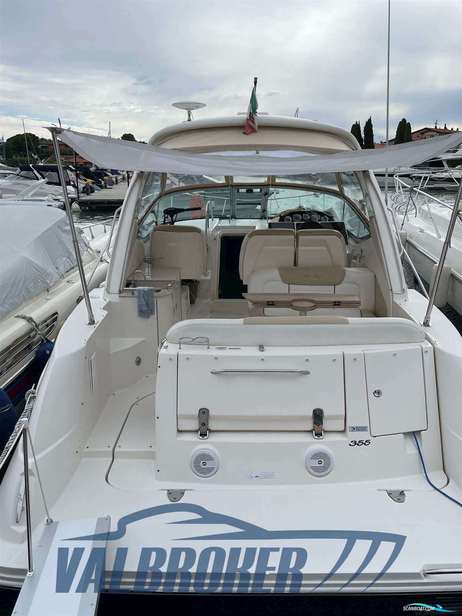 Sea Ray 355 DA SUNDANCER