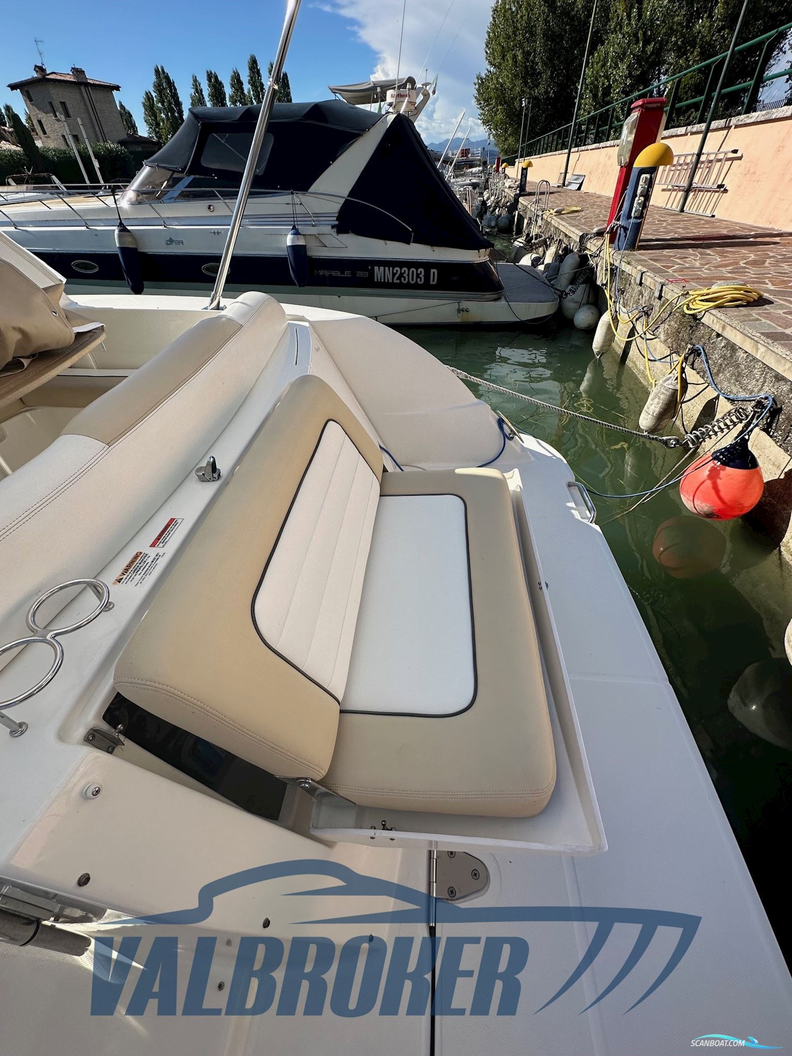 Sea Ray 355 DA Sundancer