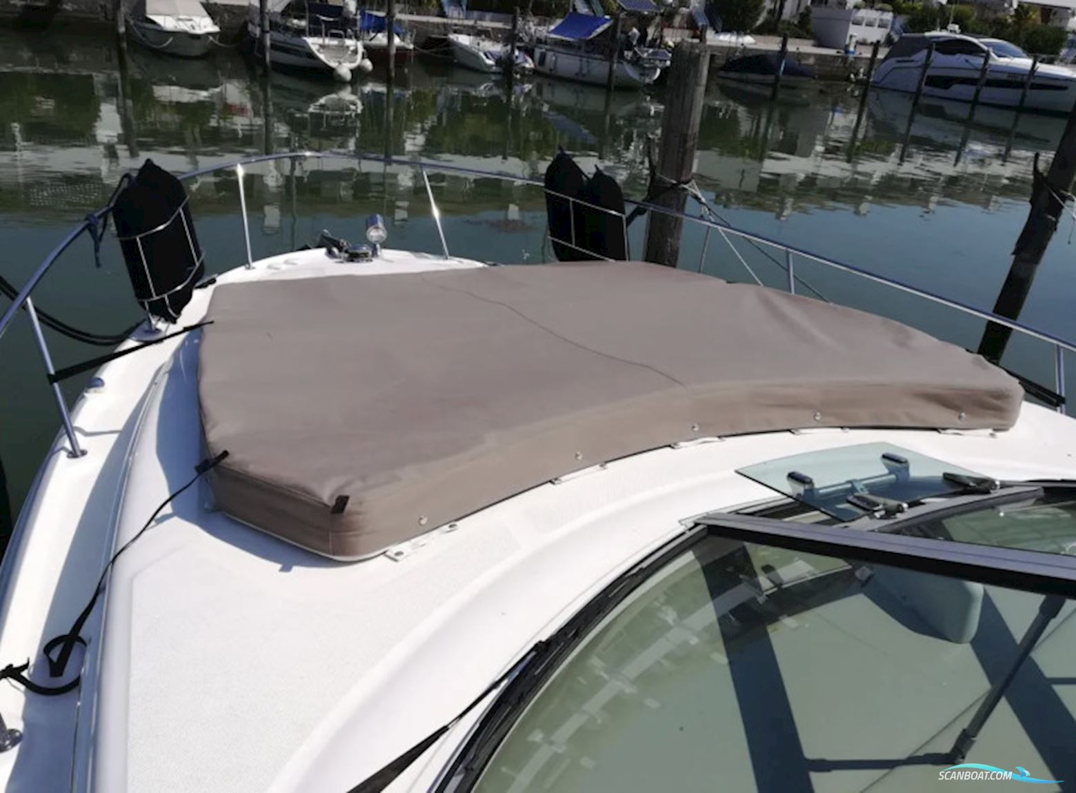 Sea Ray 355 Sundancer