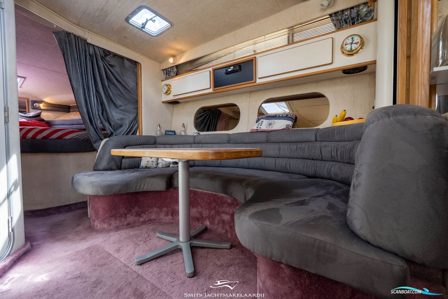 Sea Ray 370 Express Cruiser