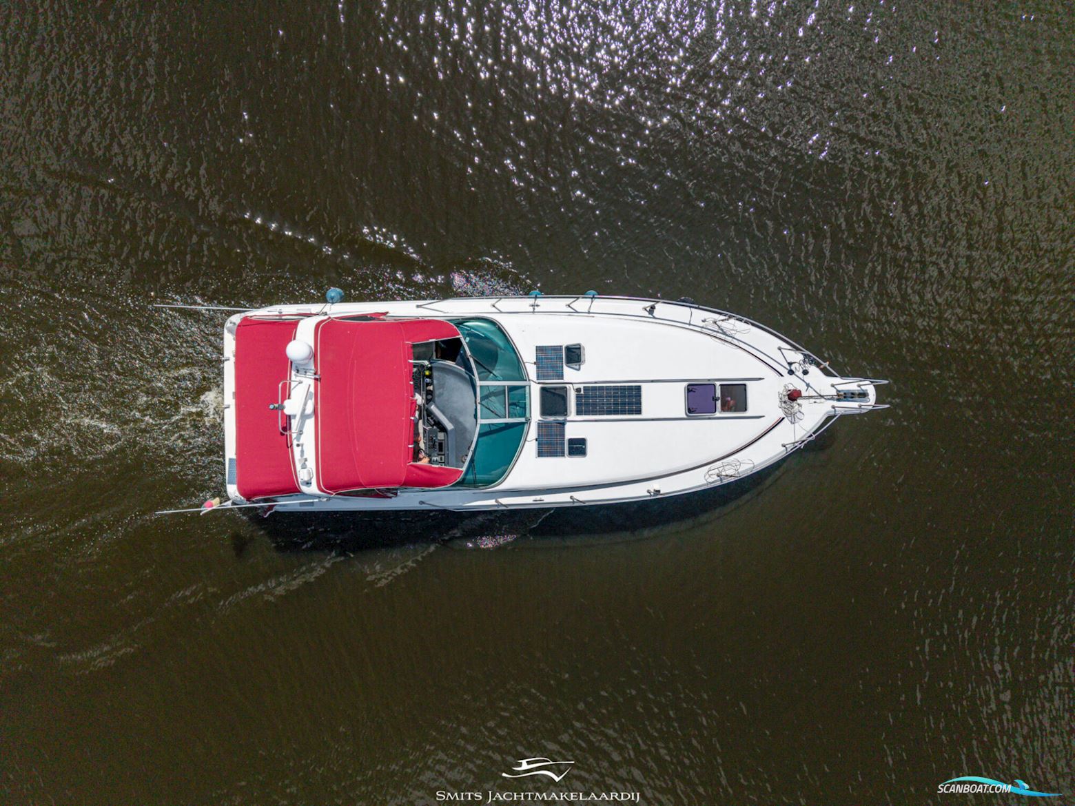 Sea Ray 370 Express Cruiser
