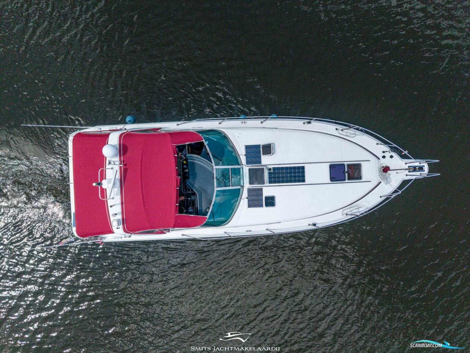 Sea Ray 370 Express Cruiser