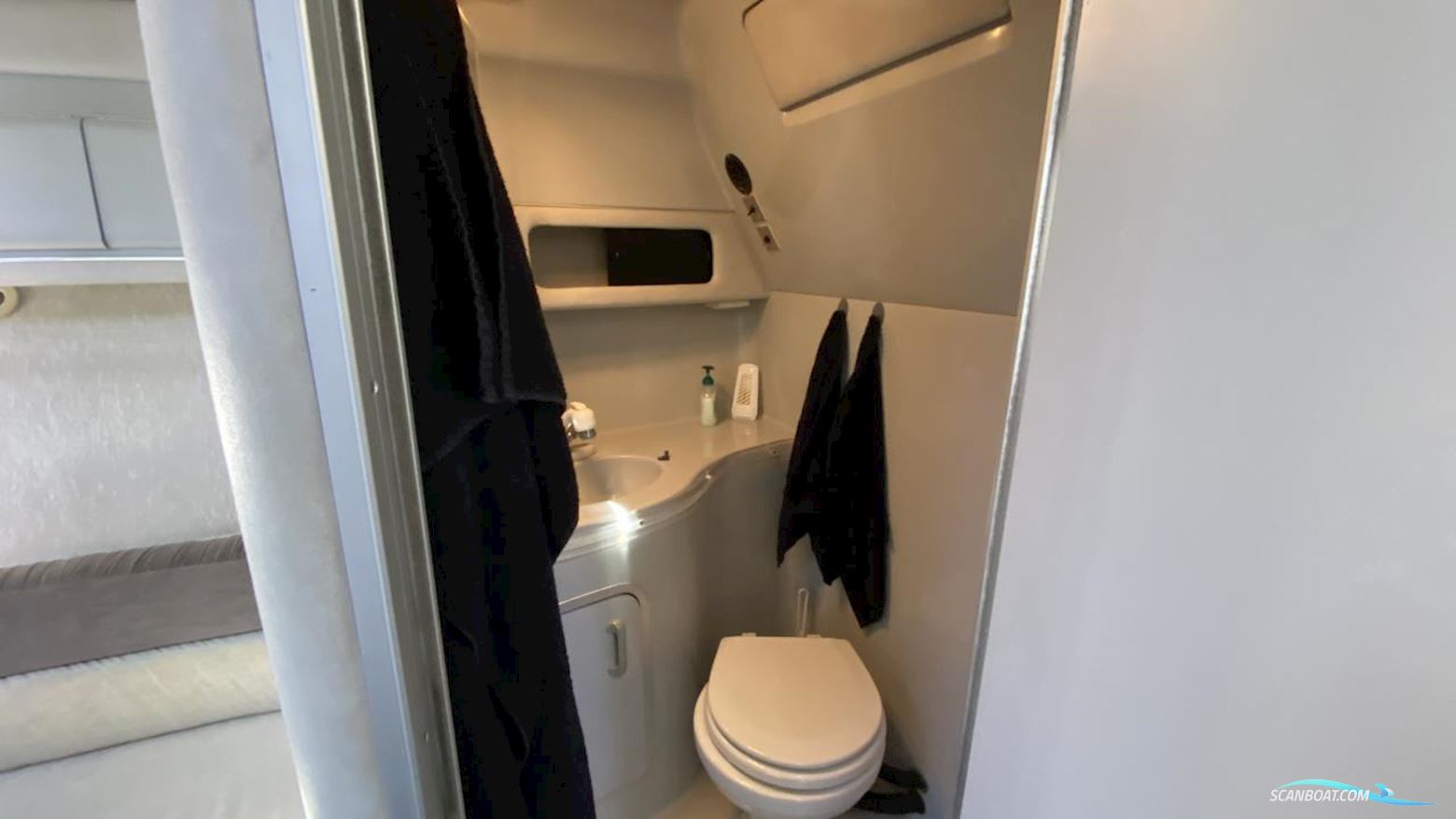 Sea Ray 370 Sun Sport