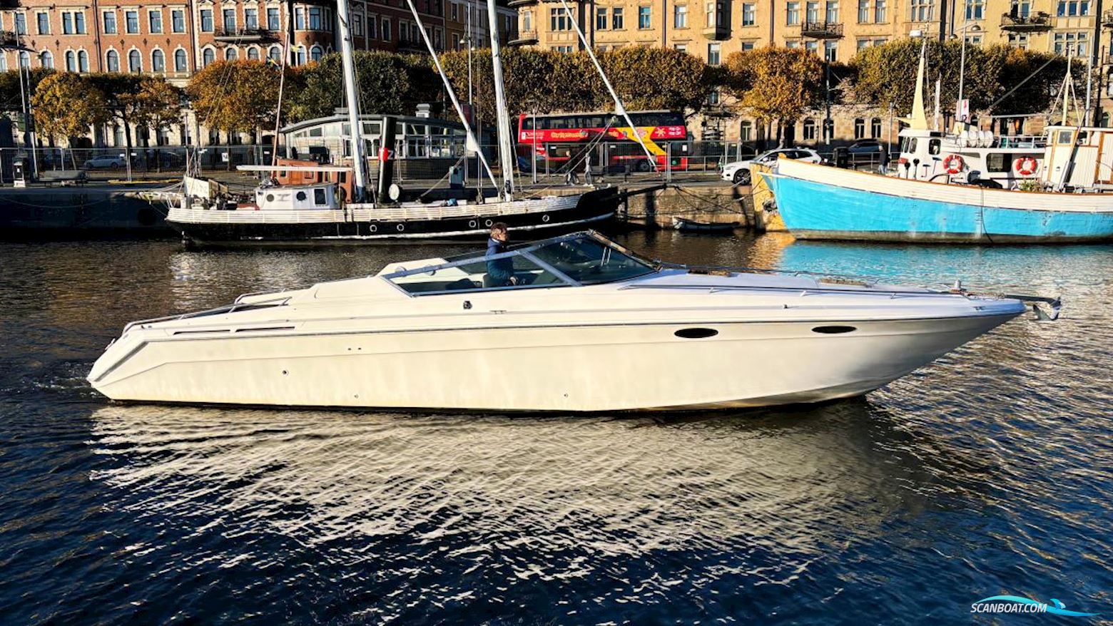 Sea Ray 380 SS Motorboat 1992, with Volvo Penta engine, Sweden