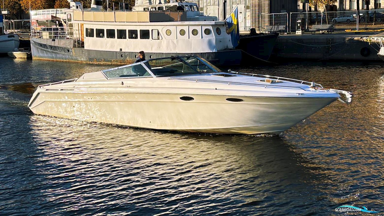 Sea Ray 380 SS