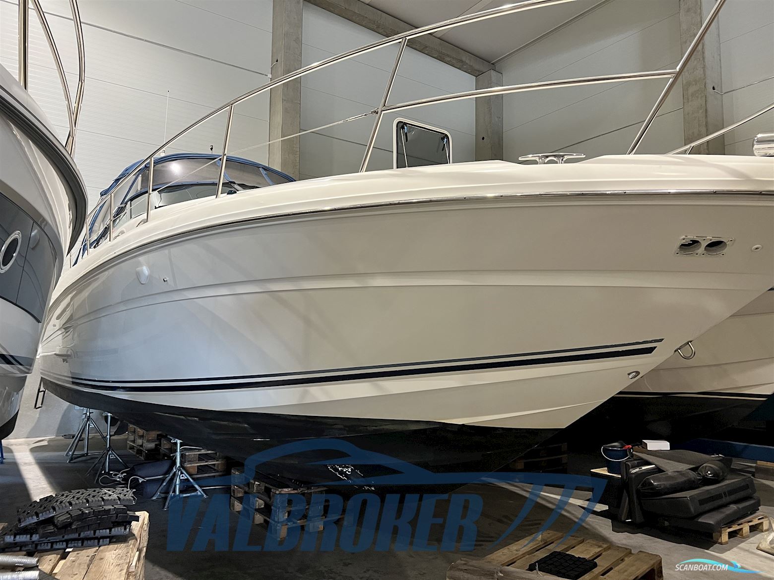 Sea Ray 395 DA Sundancer Motorboat 2022, with Yanmar Dsl engine, Finland