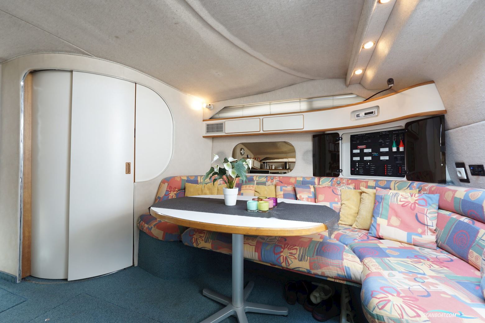 Sea Ray 400 Express Cruiser