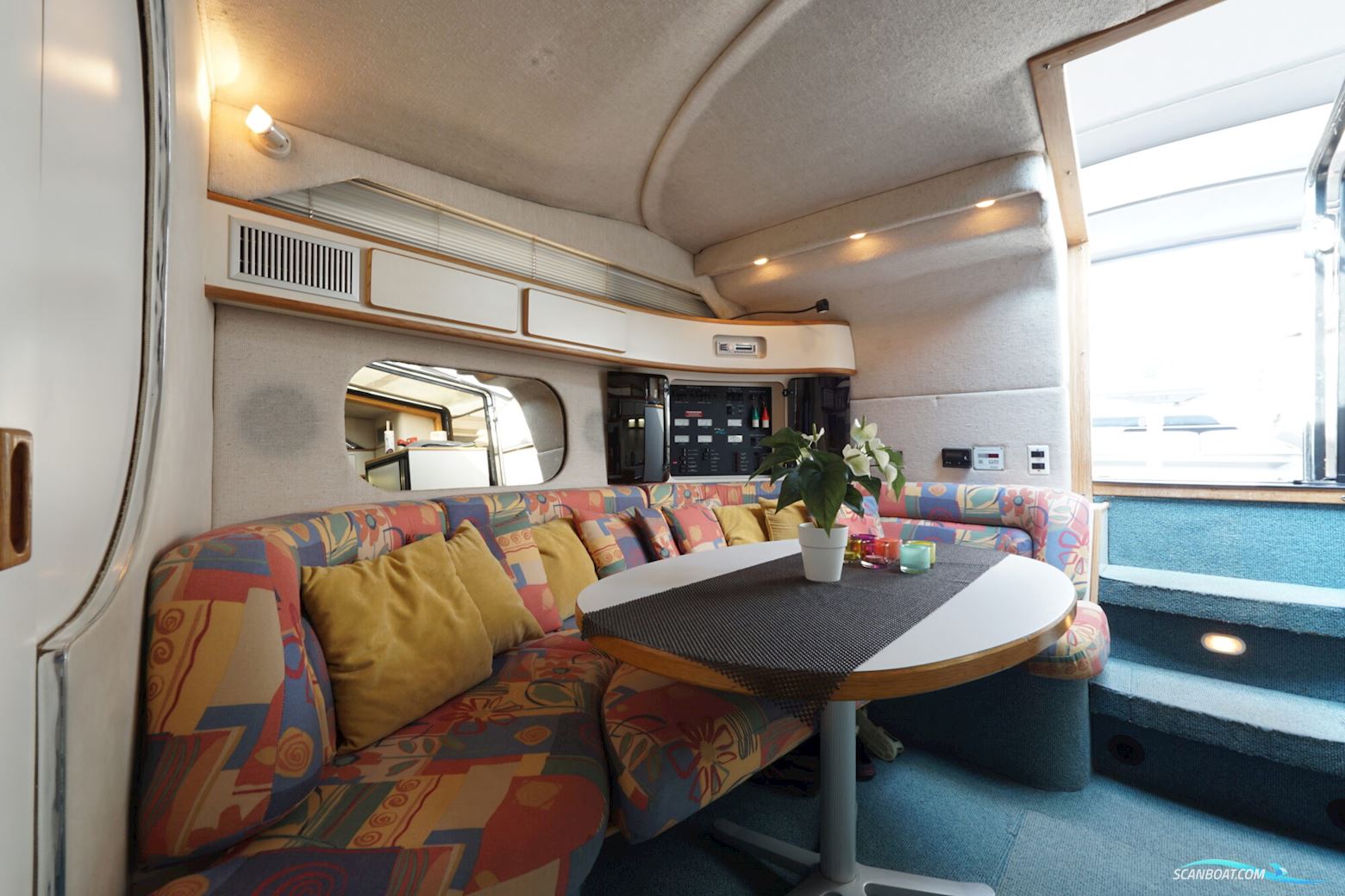 Sea Ray 400 Express Cruiser