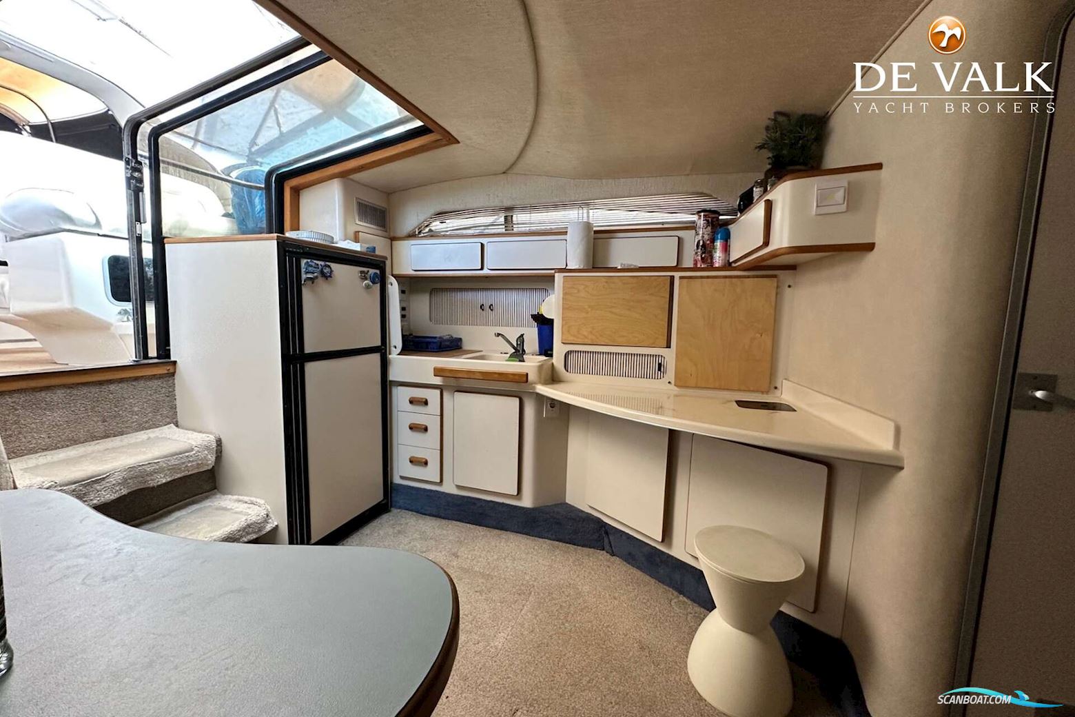 Sea Ray 400 Express Cruiser