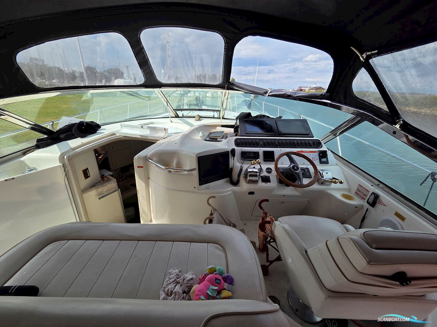 Sea Ray 400 Sundancer