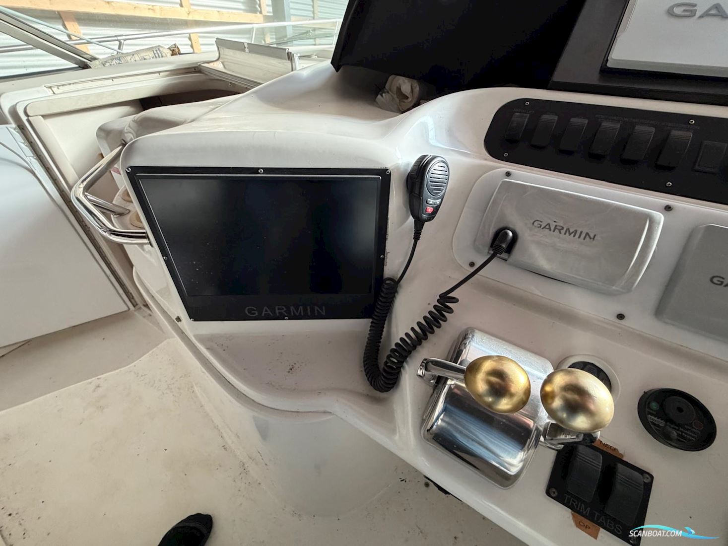 Sea Ray 400 Sundancer